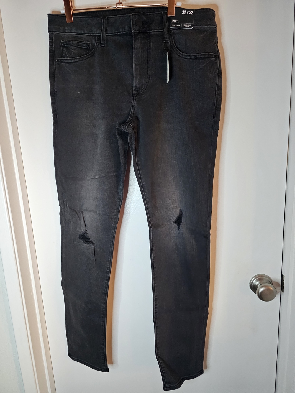 Express Men’s Skinny Hyper Stretch Distressed Black Jeans 32x32